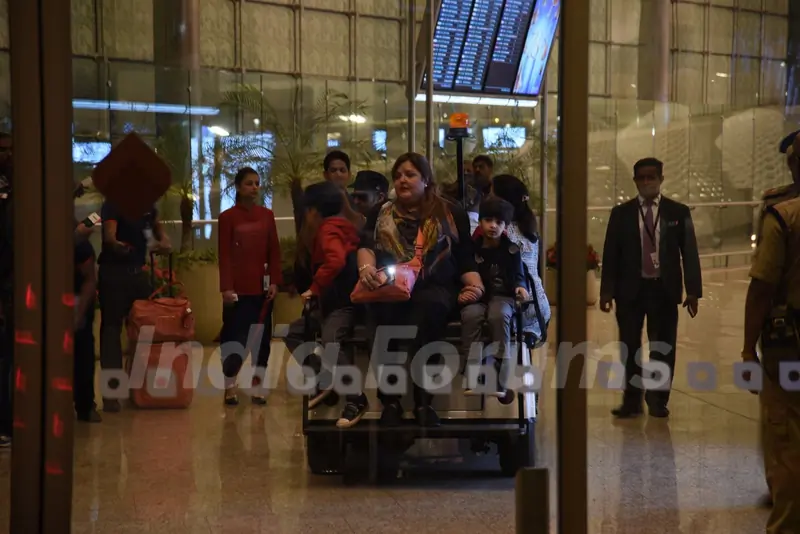 Hrithik Roshan was snapped with family at Airport while leaving for a family trip at Maldives