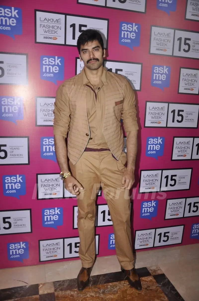 Nikitin Dheer poses for the media at the Grand Finale of Lakme Fashion Week 2015