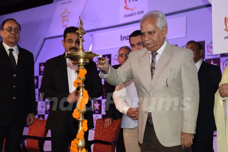 Ramesh Sippy lights the lamp at FICCI Frames 2015 Inaugural Session