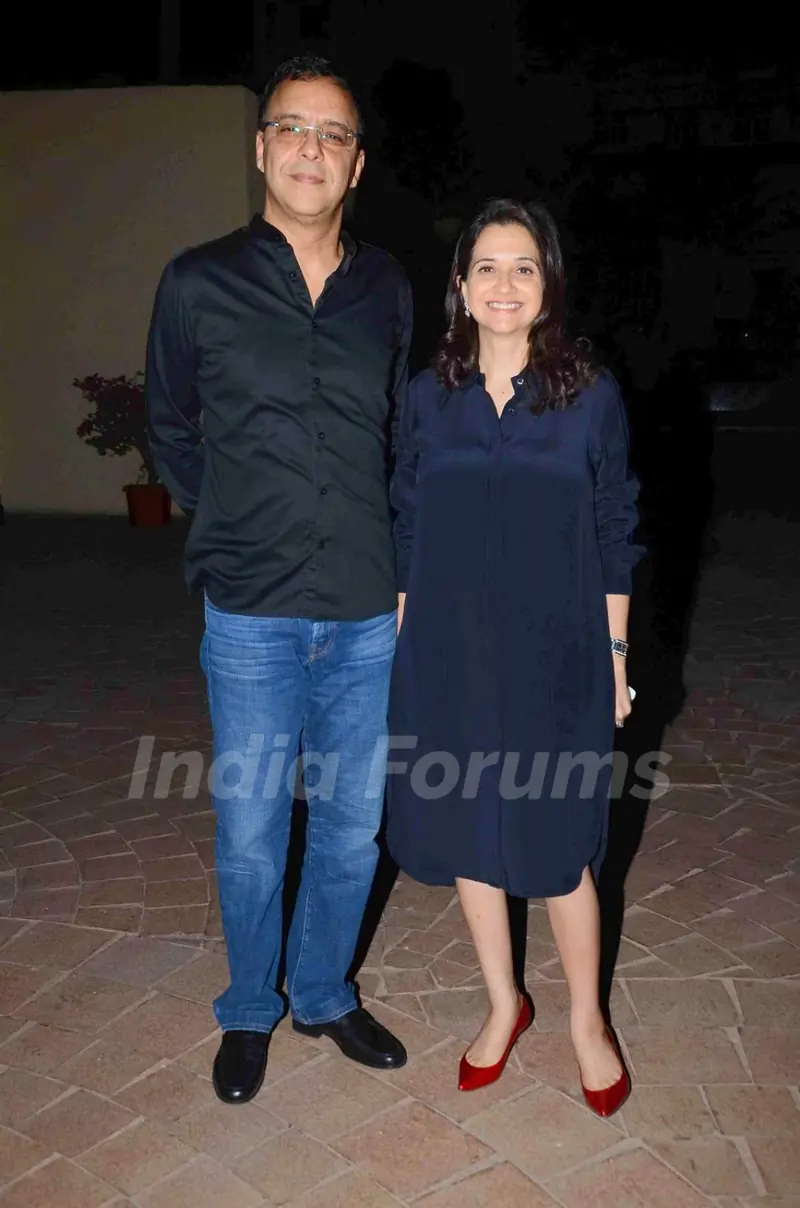 Vidhu Vinod Chopra and Anupama Chopra at Launch of Anupama Chopra's Book 'The Front Row'