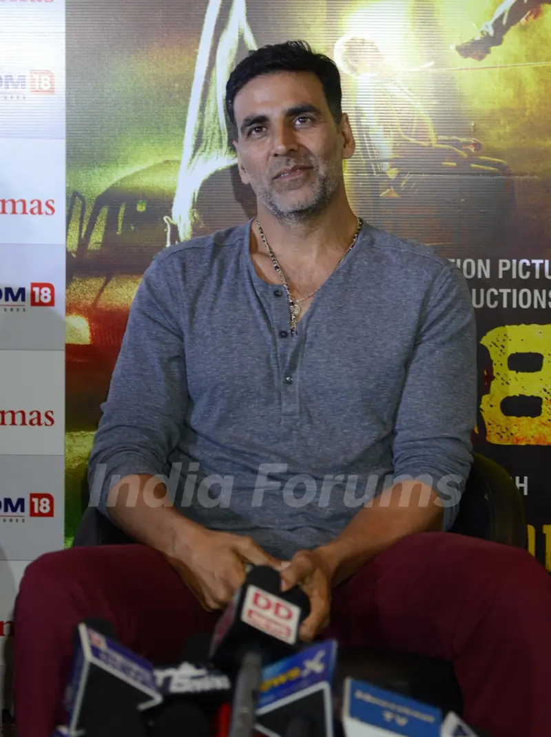 Akshay Kumar Promoting of Gabbar Is Back in Noida