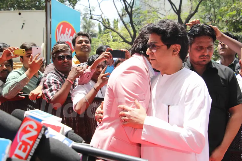 Riteish Greets Raj Thackeray with a Hug at Launch of Globus ProCon Studio