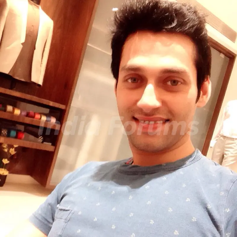 Sumit Vats taking his own picture