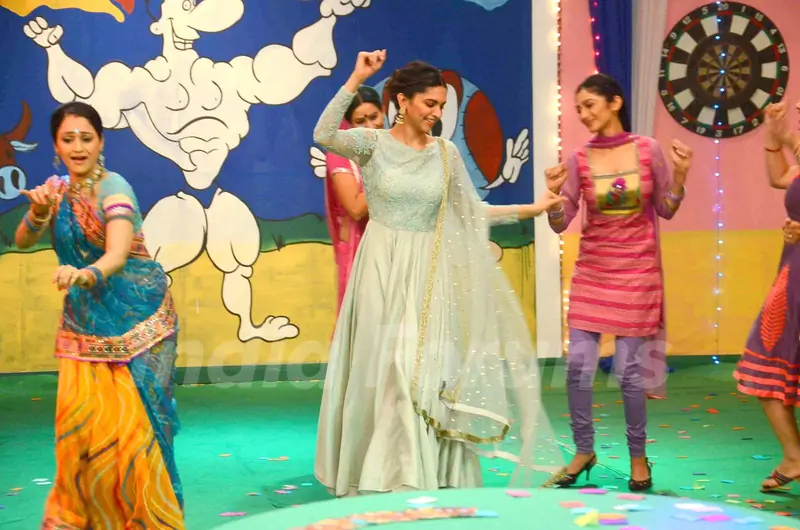 Deepika Dances at Taarak Mehta Ka Ooltah Chashmah