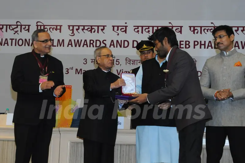 Dhanush receives National Award 2015
