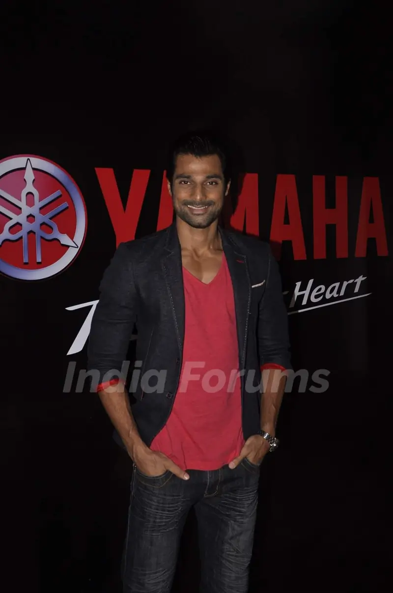 Hanif Hilal at Swapnil Shinde Show for Yamaha