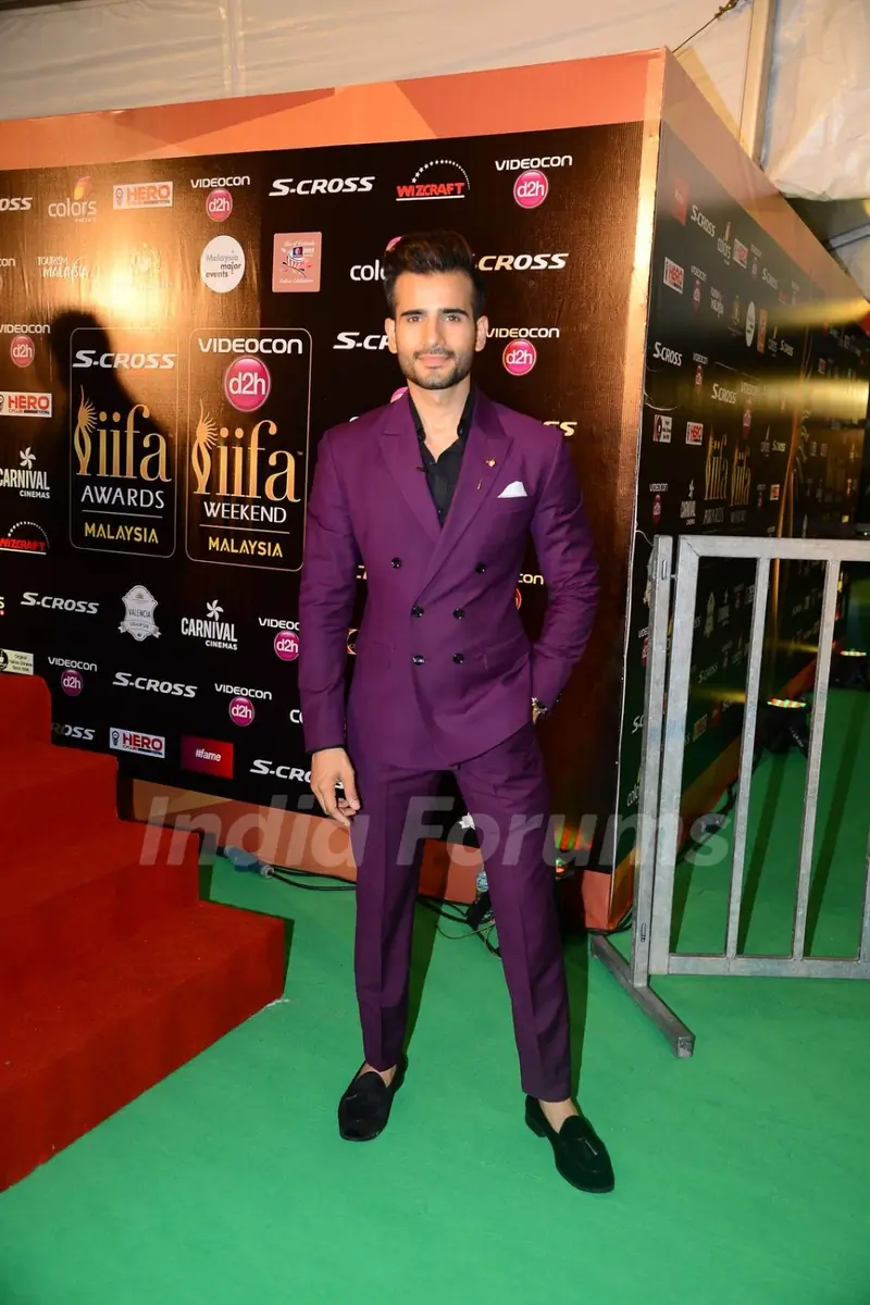 Karan Tacker at IIFA Awards