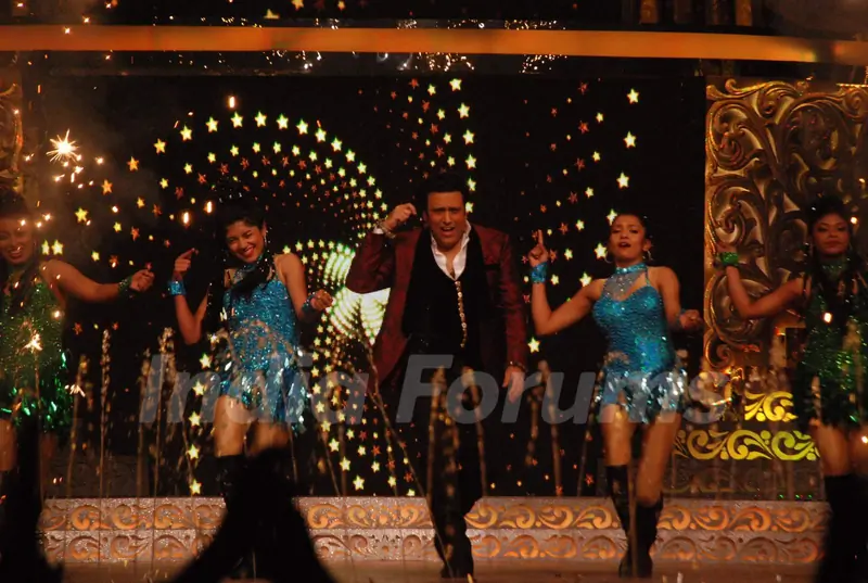 Govinda Dances at ZEE DID Grand Finale