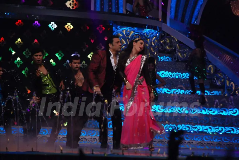 Karisma Kapoor and Govinda at ZEE DID Grand Finale