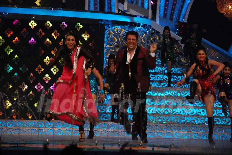 Karisma Kapoor and Govinda at ZEE DID Grand Finale