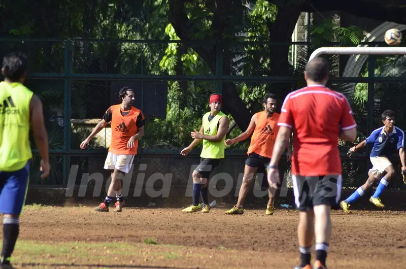 Ranbir Kapoor Practices Soccer!