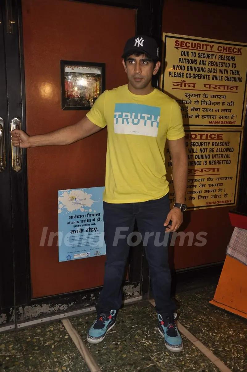 Amit Sadh at Promotions of Guddu Rangeela