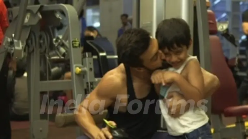 Ashish Chowdhry With His Son