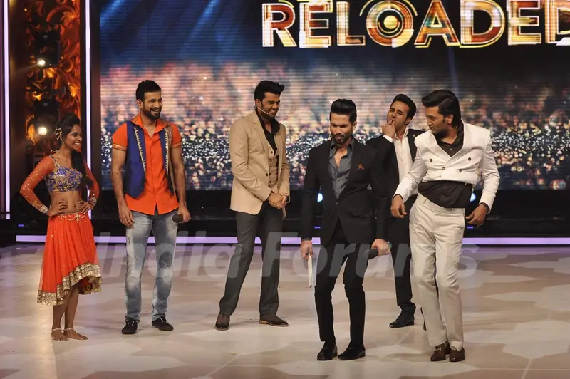 Shahid and Riteish on Jhalak Dikhla Jaa 8