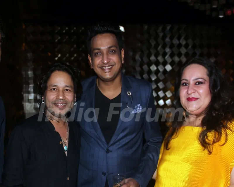 Kailash Kher at Pankita Sardani and Arun Sheshkumar's Bash