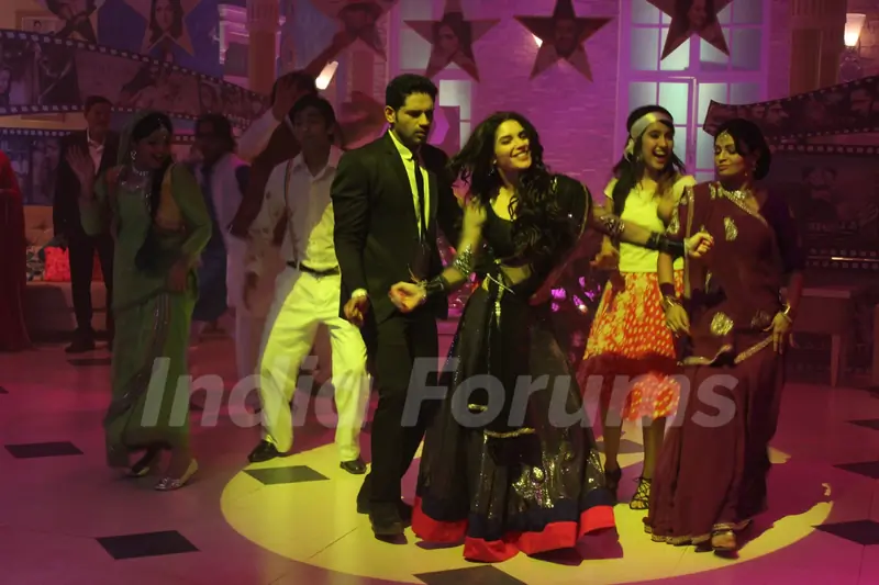 Scarlett Wilson Special Appearance on Thapki...Pyaar Ki