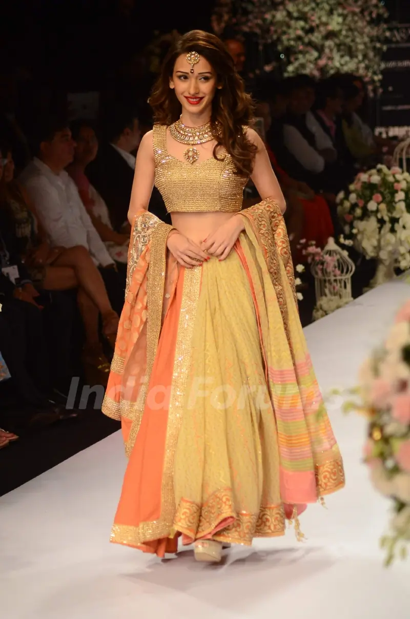 Heli Daruwala at IIJW 2015