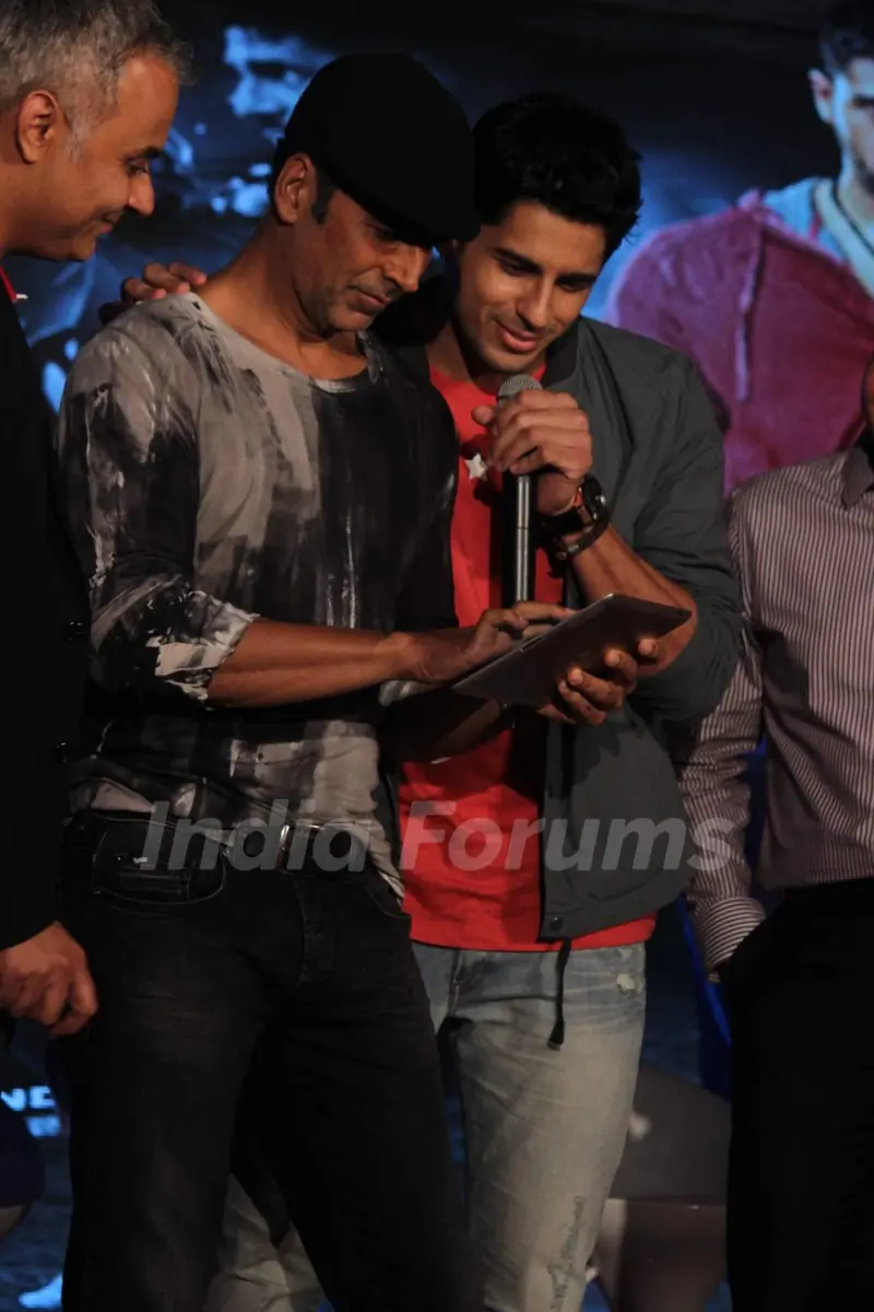 Akshay Kumar and Sidharth Malhotra snapped at the Launch of Brothers 'Clash of Fighters' Mobile Game