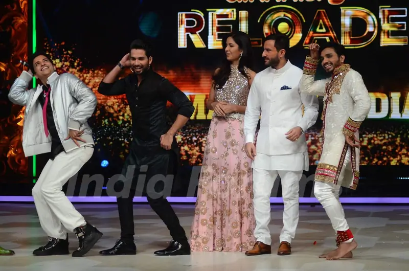 Shahid Kapoor shakes a leg with Ganesh Hegde on Jhalak Dikhla Jaa 8