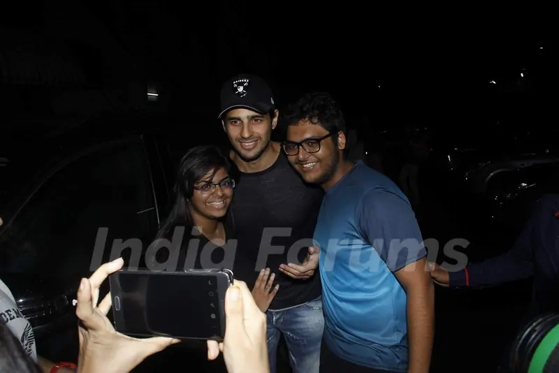 Sidharth Malhotra With Fans at Screening of Brothers