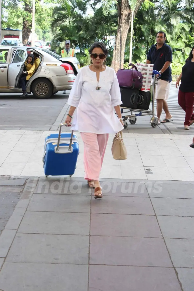 Tanuja Snapped at Airport