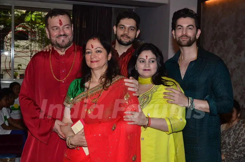 Nitin Mukesh and His Family Celebrates Ganesh Chaturthi