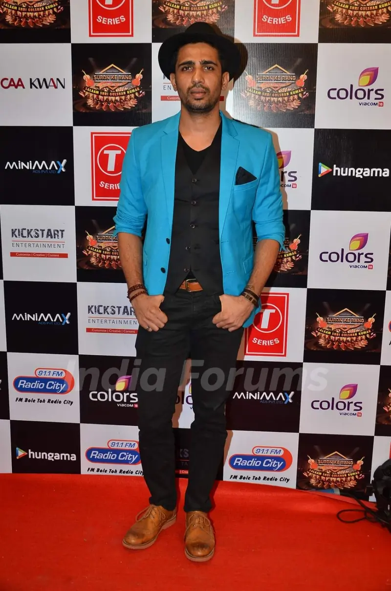 Gulshan Devaiah Pays Tribute to Gulshan Kumar