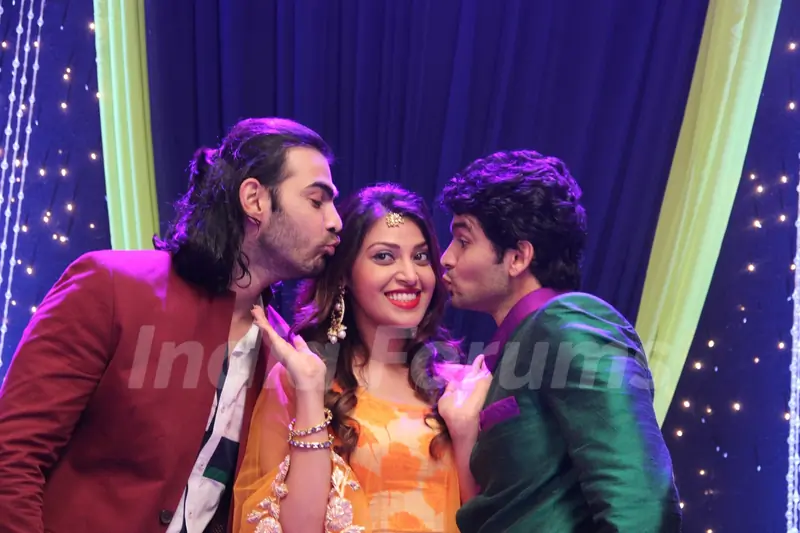 Karan V Grover, Anushka Ranjana and Diganth Promotes Wedding Pullav on Yeh Rishta Kya Kehlata Hai
