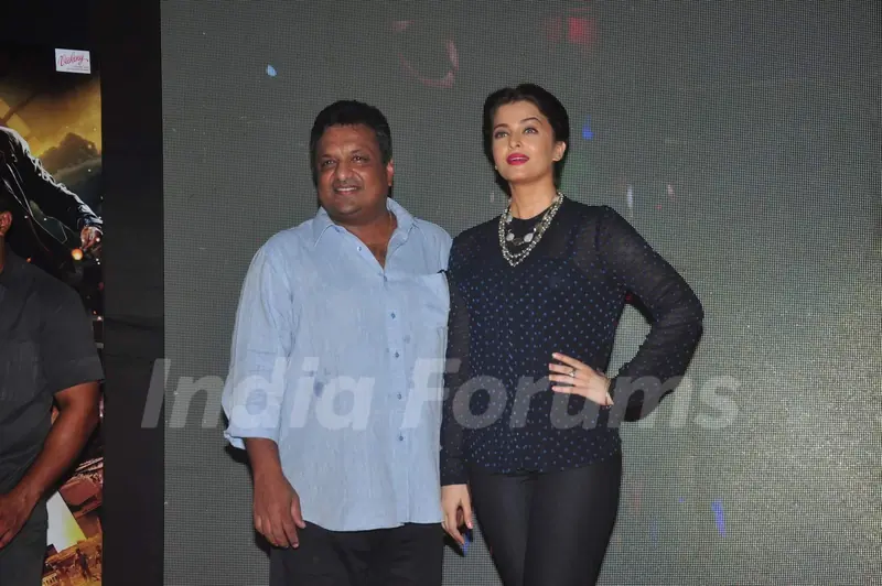 Aishwarya Rai Bachchan and Sanjay Gupta at the Promotions of Jazbaa