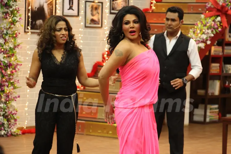 Malishka, Rakhi Sawant and Mubeen Saudagar in Comedy Classes