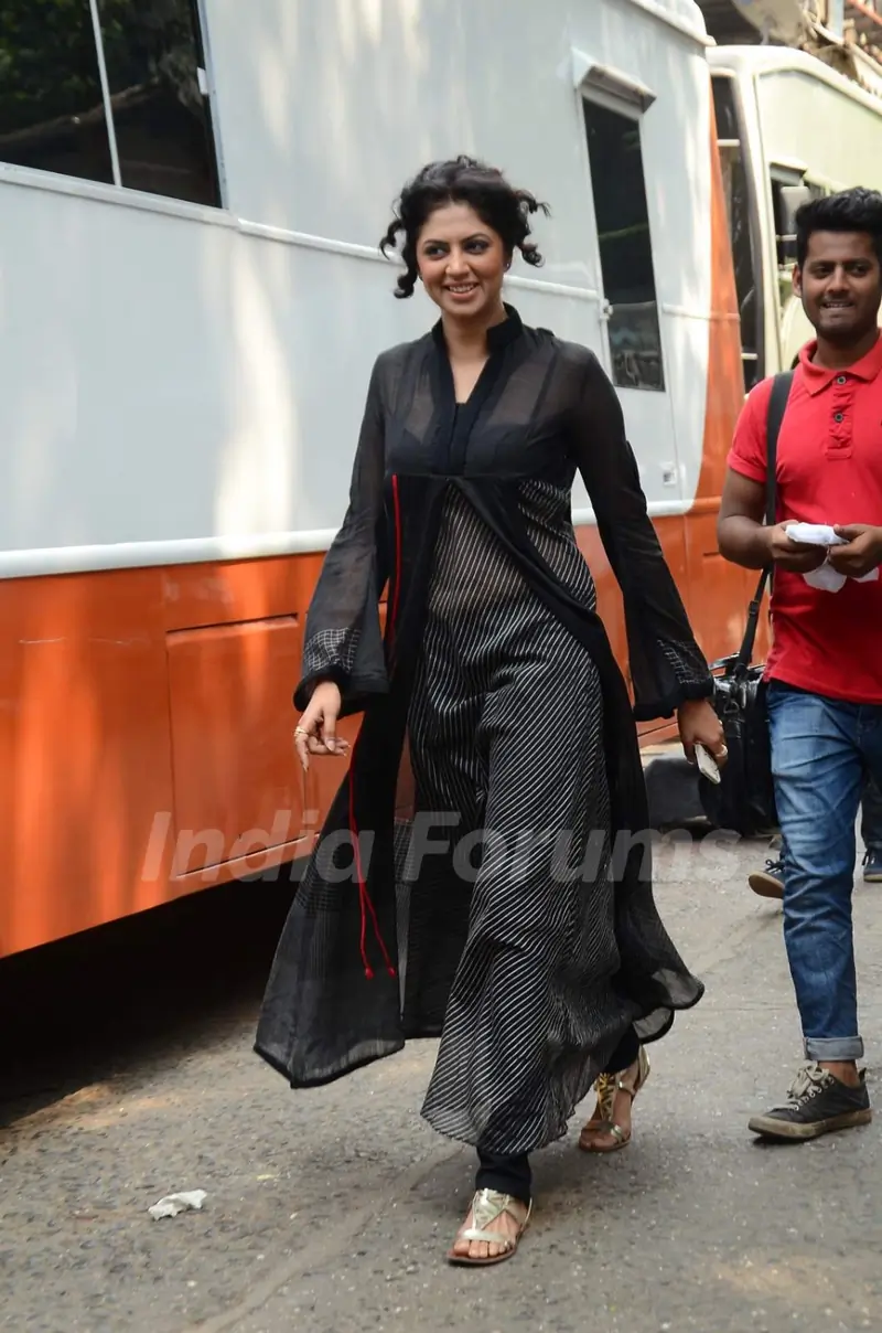 Kavita Kaushik On Set of Jhalak Dikhhla Jaa - Grand Finale