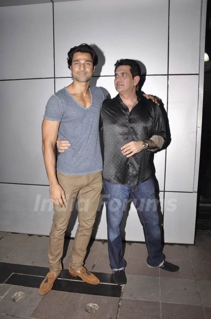 Hanif Hilal at Omung Kumar's Birthday Bash