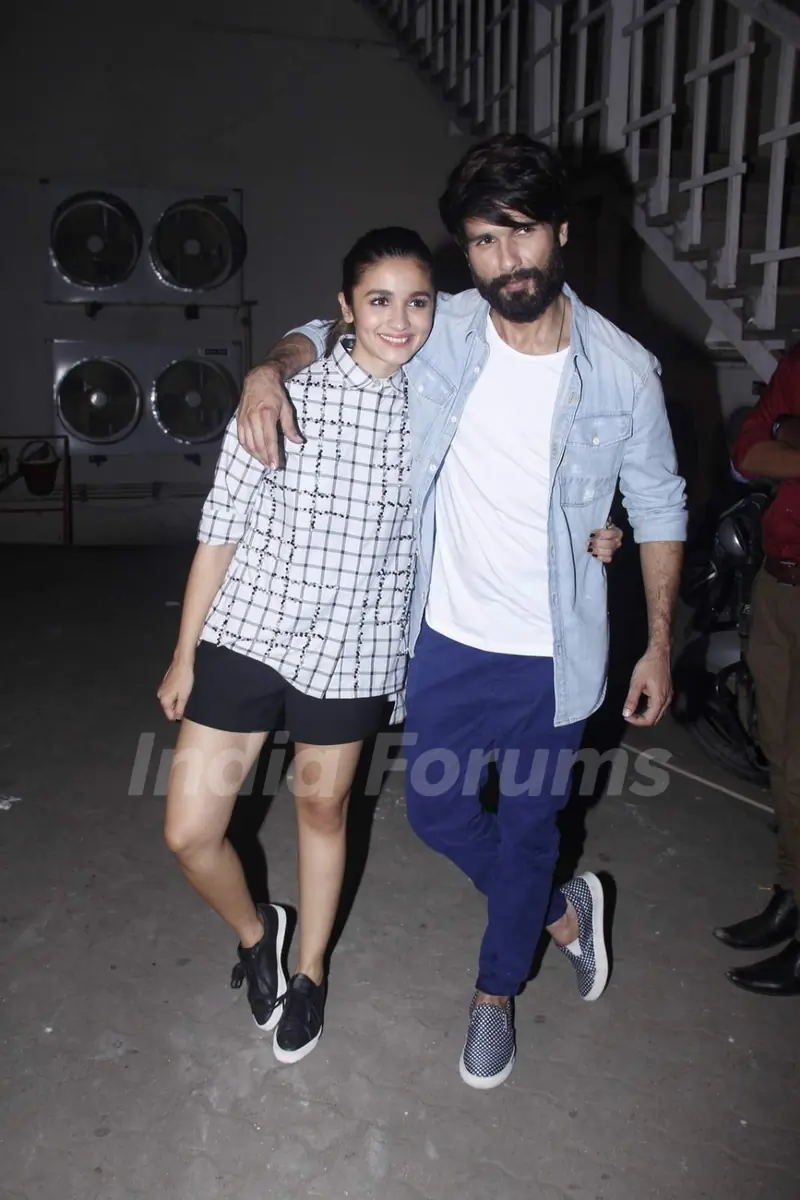 Shahid Kapoor and Alia Bhatt pose for the media at Mehboob Studio