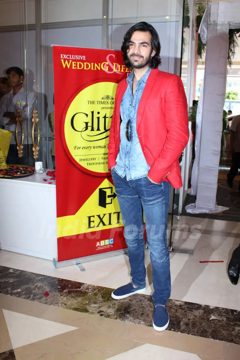 Karan V Grover poses for the media at Glitter 2015 Event