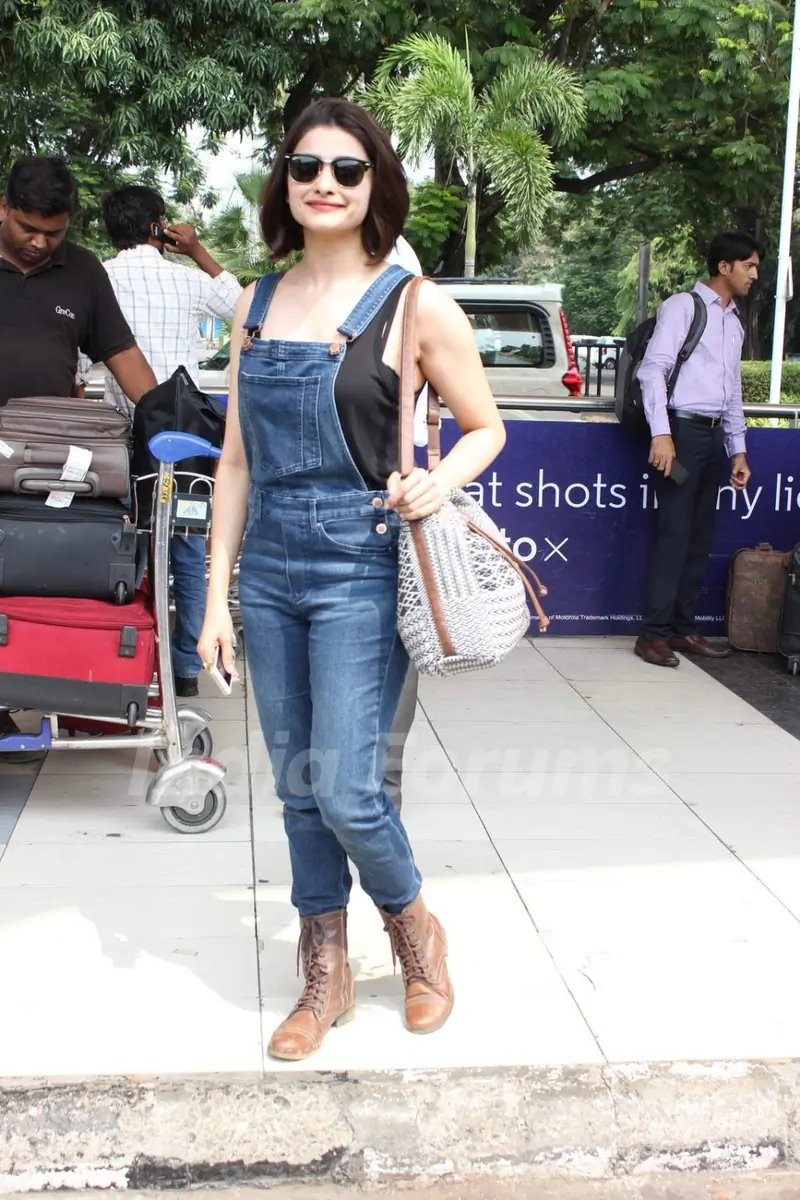 Prachi Desai returns from Rock On 2 Shoot
