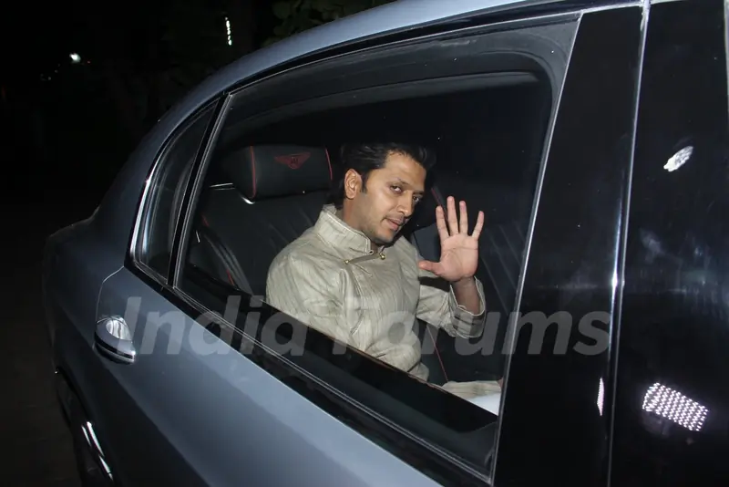 Riteish Deshmukh at Akshay Kumar's Diwali Bash
