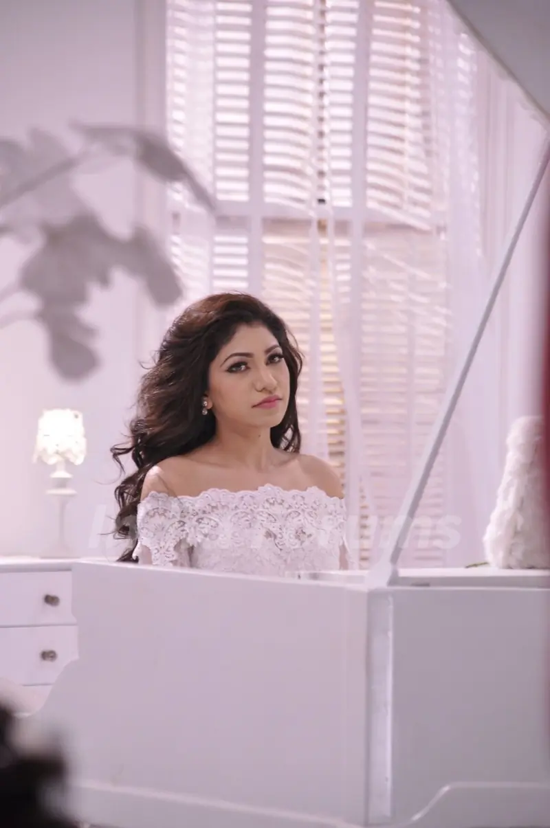 Tulsi Kumar on location photoshoot