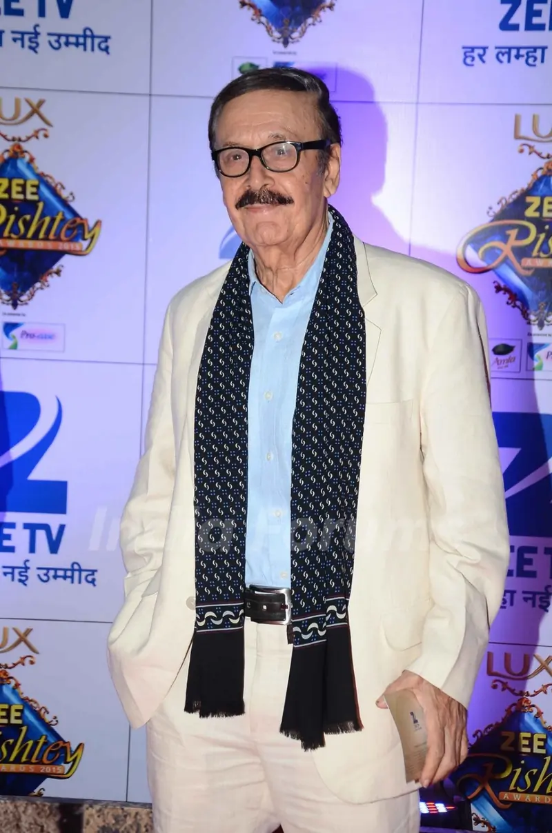 Parikshit Sahini at Zee Rishtey Awards 2015