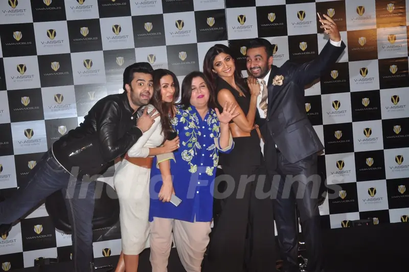 Manish, Farah, Malaika, Shilpa and Raj Kundra posing for selfies at Launch of Viaan Mobiles
