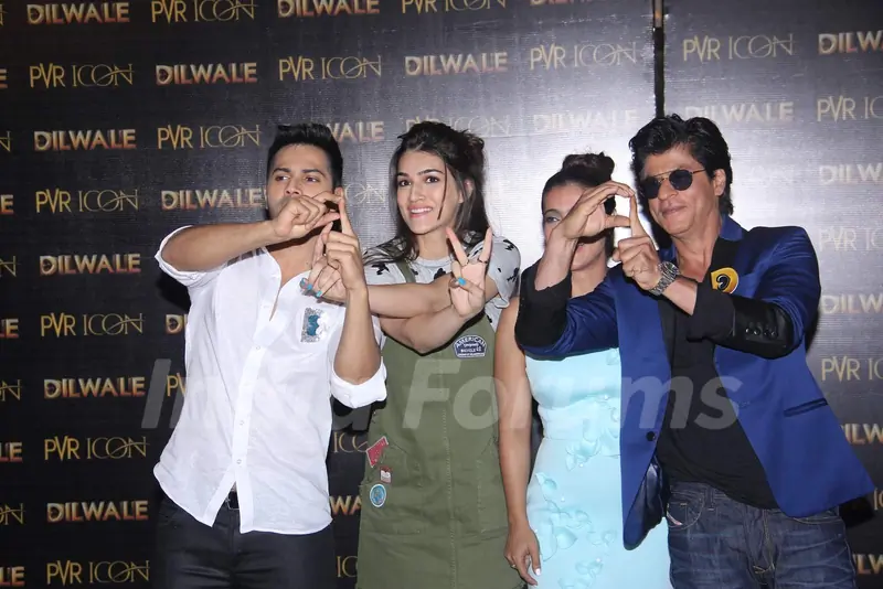 SRK - Kajol, Varun - Kriti Sanon at Launch of 'Manma Emotion Jaage' Song of Dilwale