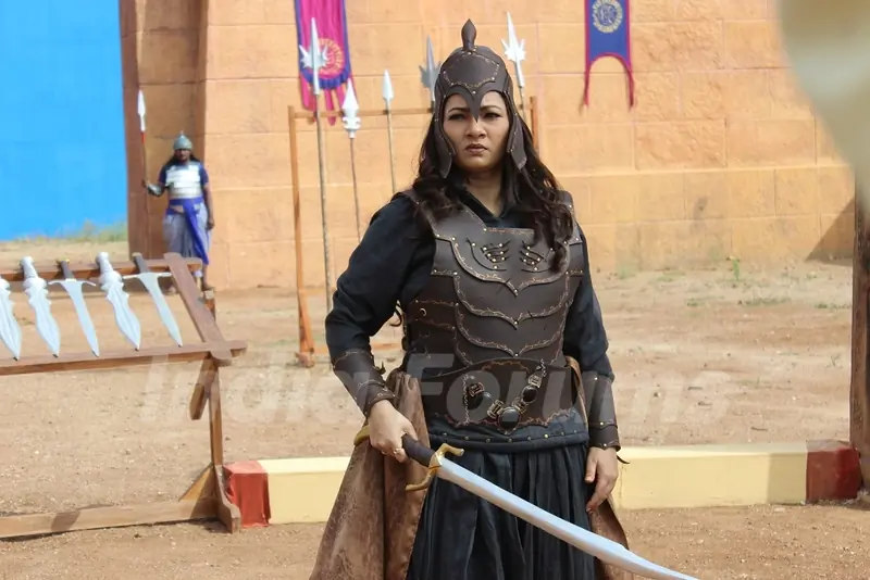 Grusha Kapoor impresses one and all with her sword fighting skills