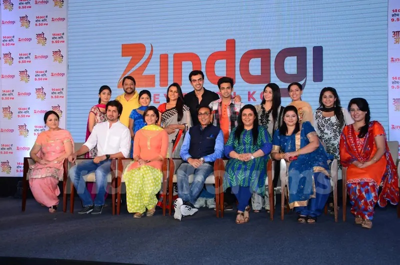 Whole Cast of 'Aadhe Adhoore' at the Show Launch on Zindagi