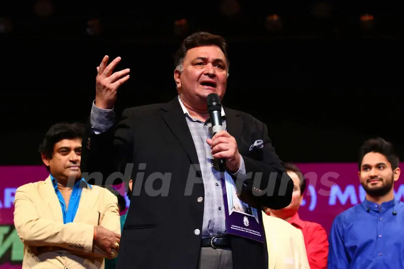 Rishi Kapoor at Amit Kumar's 50th Birthday Celebrations