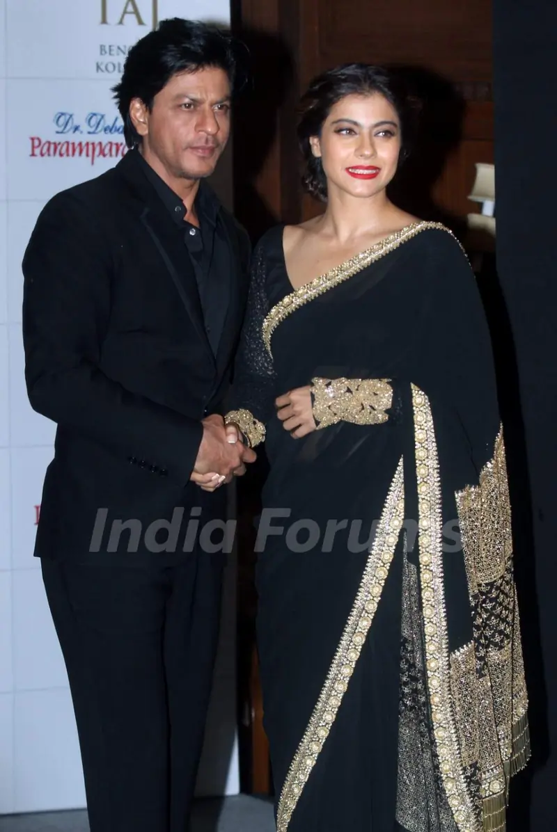 Kajol - SRK at Promotions of 'Dilwale' at Kolkata