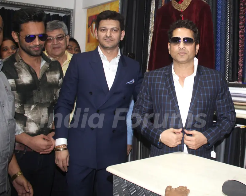 Sachin Tendulkar was at the Inauguration of Umang & Shraddha Mehta Store