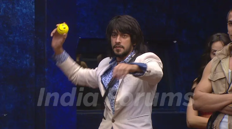 Bigg Boss 9 Nau: Day 77 - Rishab Sinha