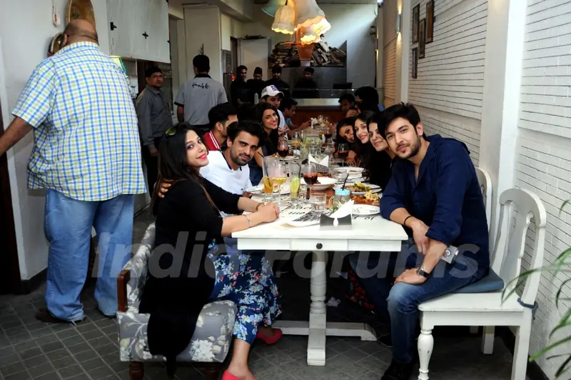 Mohit Malik, Simple Kaul, Shivin Narang, Heli Daruwala and Smriti Kalra at Fable, Juhu