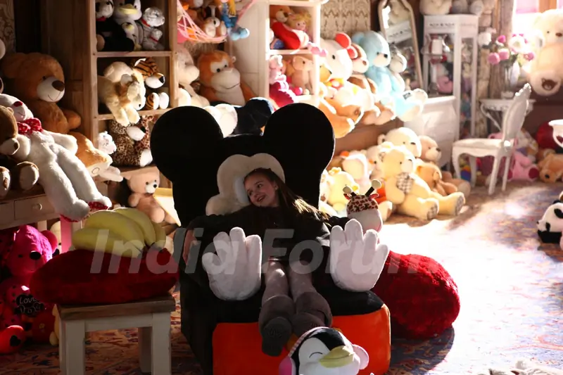 Abigail Eames in Ajay Devgn's Shivaay