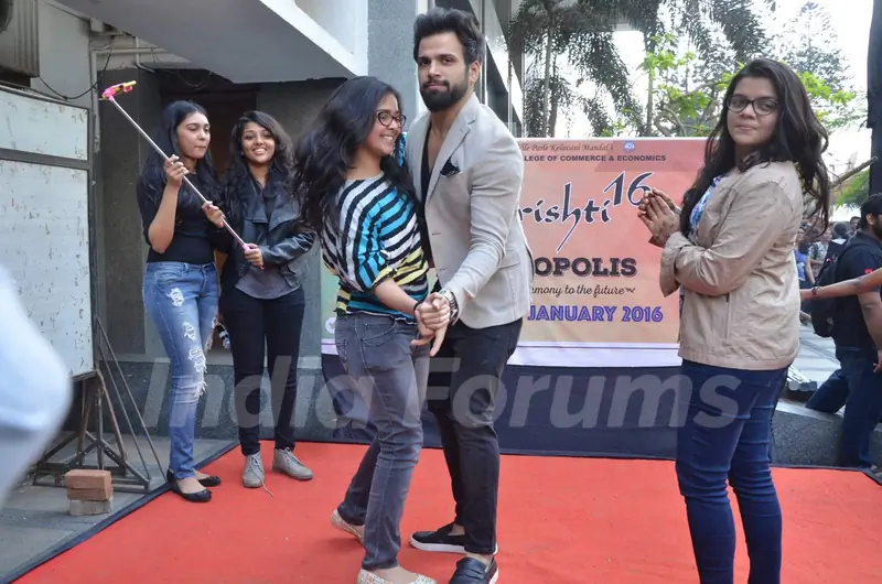Rithvik Dhanjani Shakes a Leg with Students of Narsee Monjee College at 'He for She' Event