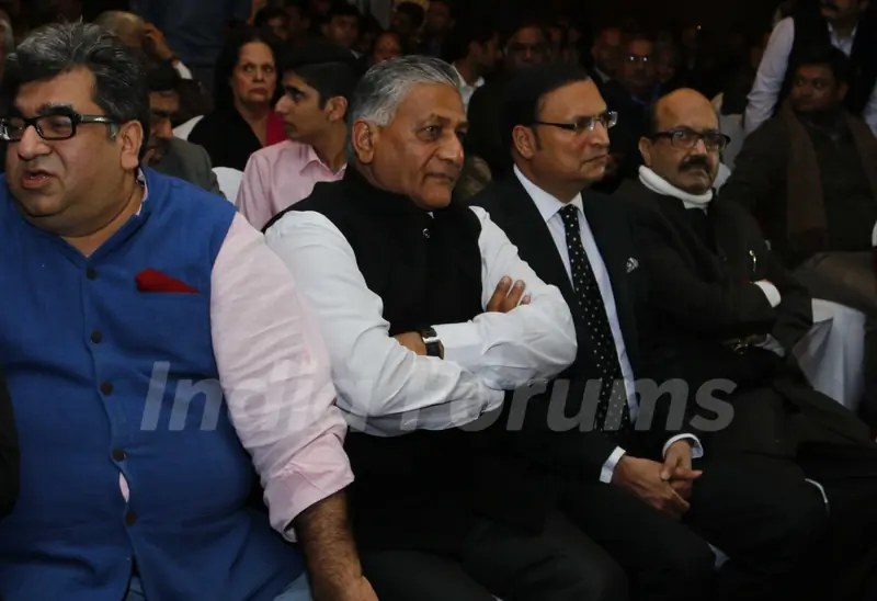 Rajat Sharma and Amar Singhji at Shatrughan Sinha's Book Launch - 'Anything but Khamosh'